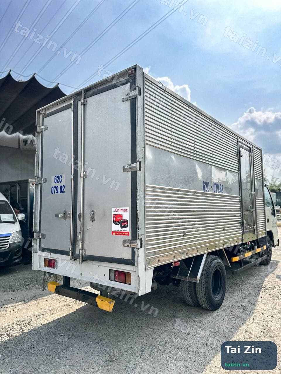 Isuzu 91ps - 2016 - thùng kín Thumbnail 2