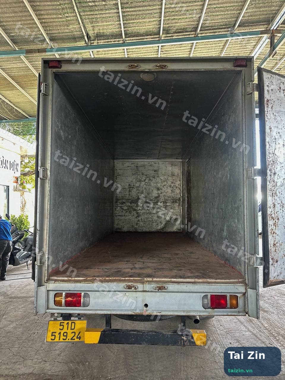 Isuzu Qkr 270 - 2019 - Thùng kín Thumbnail 10