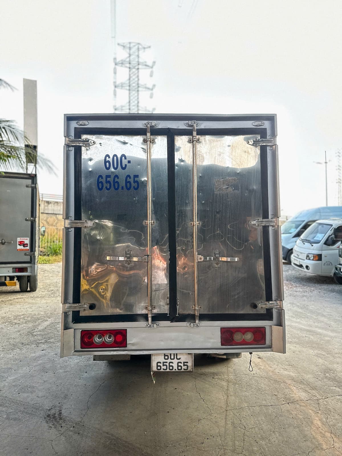 TERACO - TERA 180 - THÙNG KÍN - 2023 - BAO RÚT HỒ SƠ Thumbnail 10