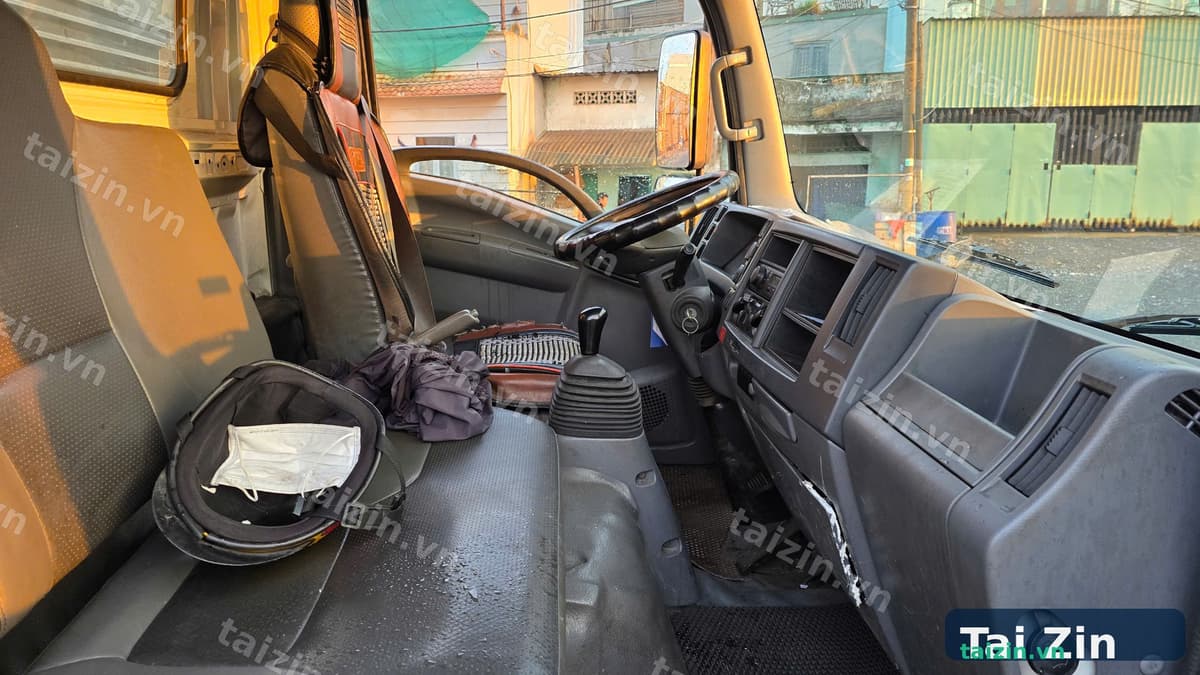 ISUZU - QKR210 - THÙNG MUI BẠT CÓ BÀN NÂNG - 2022 - BAO RÚT HỒ SƠ Thumbnail 4
