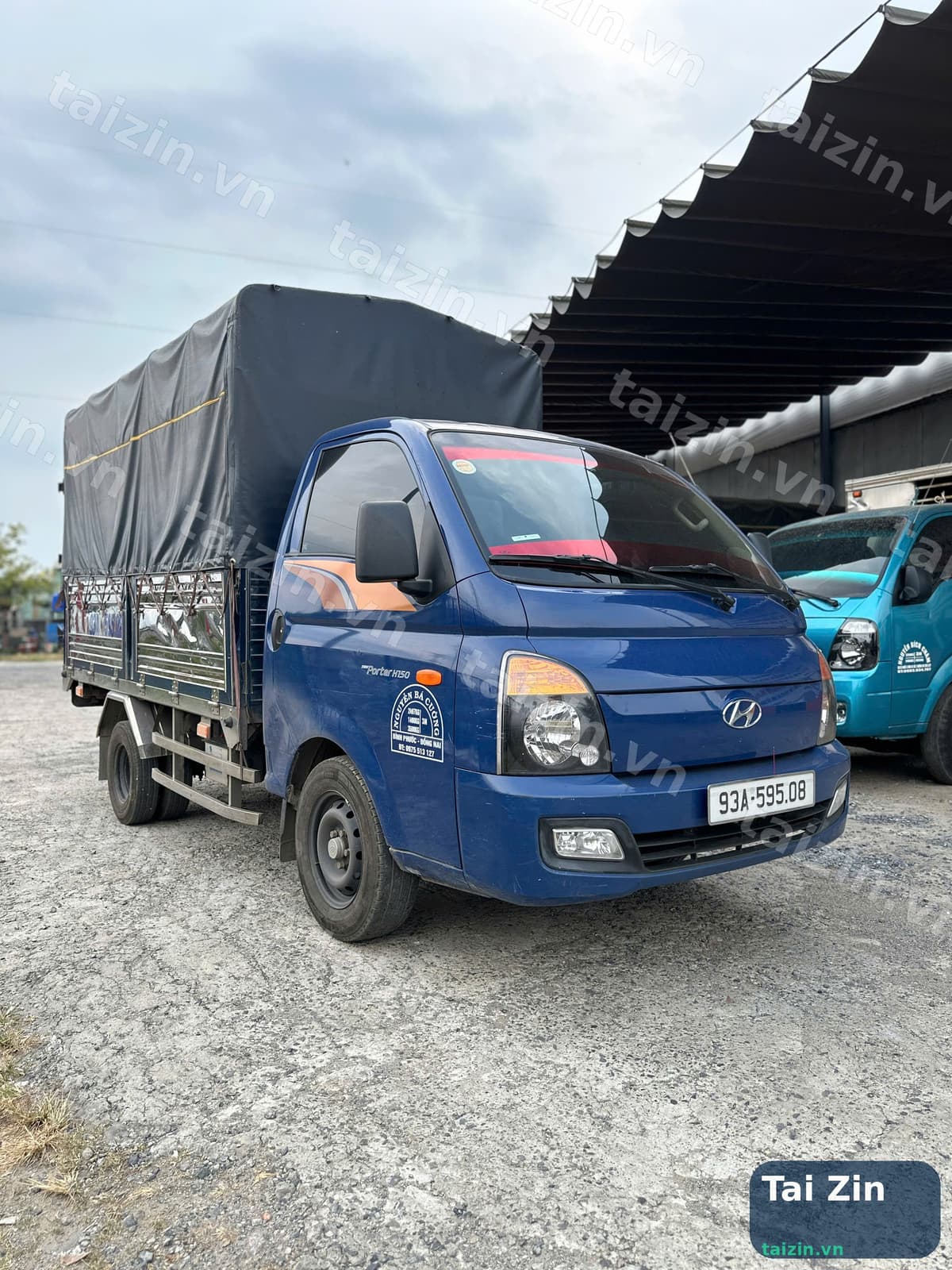 HYUNDAI - H150 - THÙNG MUI BẠT - 2024 - BAO RÚT HỒ SƠ