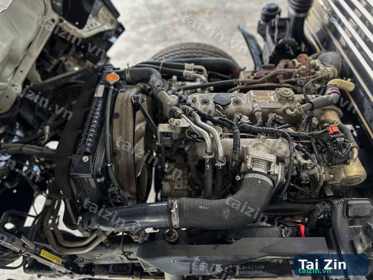Isuzu Qkr 270 - 2019 - Thùng kín Thumbnail 5