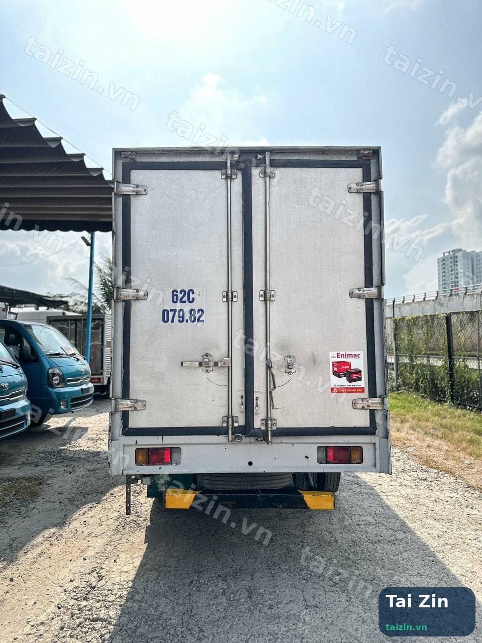 Isuzu 91ps - 2016 - thùng kín Thumbnail 4